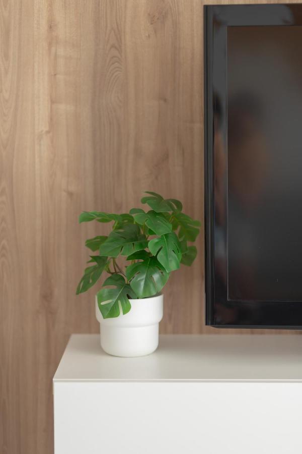 Nowe Bemowo Apartment By Renters Warsawa Bagian luar foto